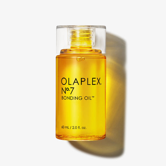 Un aceite para estilizar, liviano y altamente
concentrado que agrega brillo, fortalece y
protege contra el calor hasta 450 °F/232 °C.