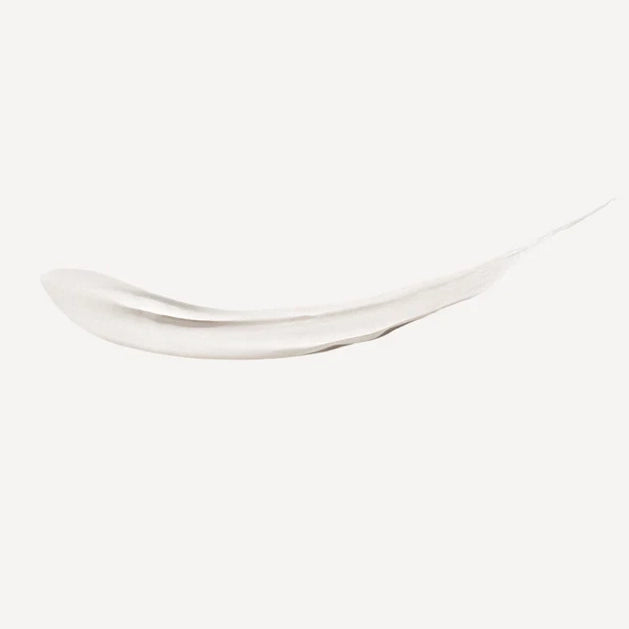 Tratamiento para pestañas con una sencilla aplicación, OLAPLEX Bond Building Technology TM, ácido hialurónico hidratante y biotina a la línea de las pestañas para apoyar el ciclo de crecimiento natural y evitar la caída de las pestañas, así como obtener pestañas más largas, gruesas, fuertes y sanas.
