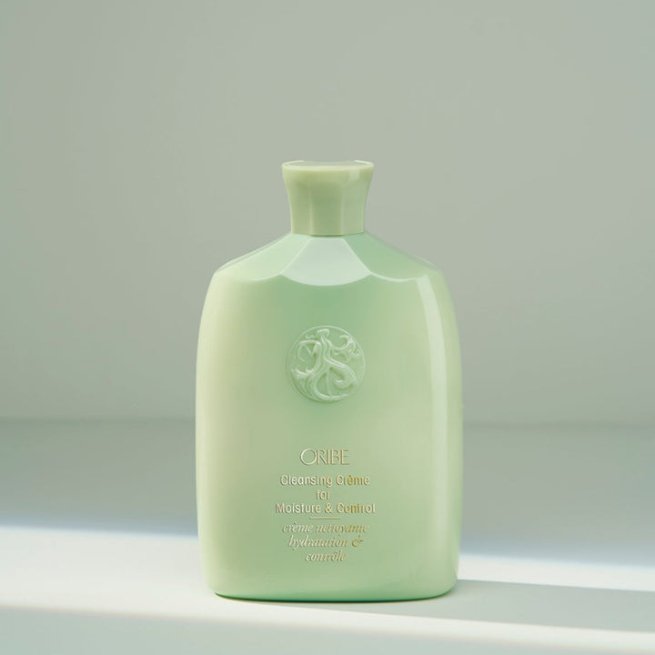 Shampoo tipo crema super hidratante ORIBE <h6>Cleansing Crème for Moisture and Control 250ml</h6>